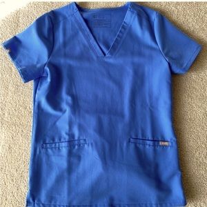 Figs- Women’s/Casma/Technical Collection/3 Pocket Top in Ceil Blue/Size Small✨